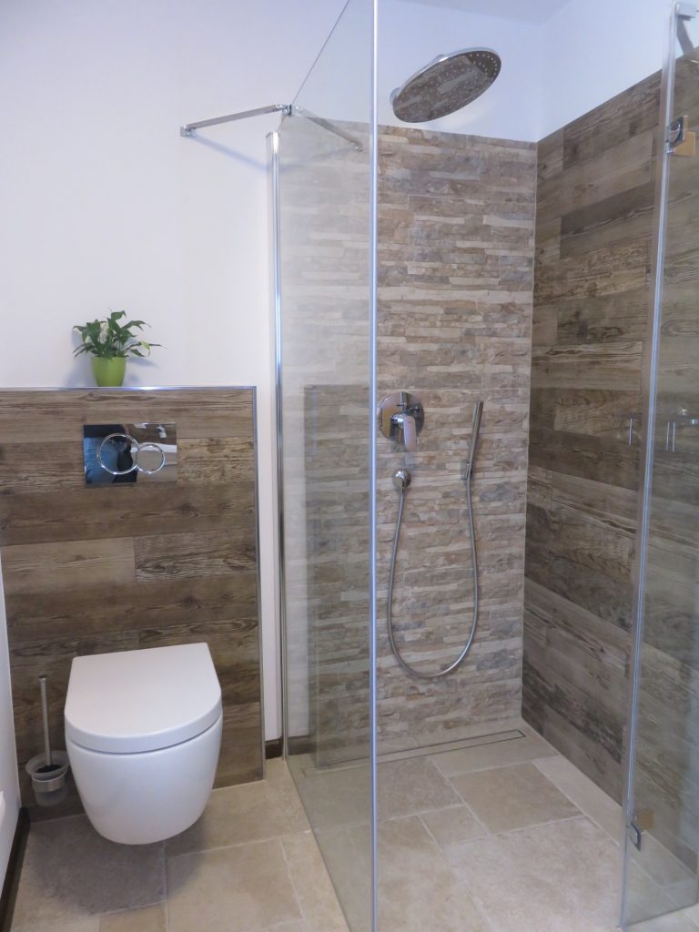 Ferienwohnung Bazi Badezimmer